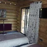 马拉莫尔小木屋酒店 * Chazey-sur-Ain