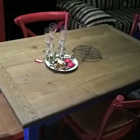 马拉莫尔小木屋酒店 Chazey-sur-Ain