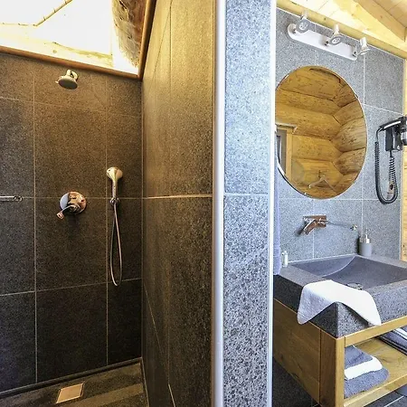木屋 马拉莫尔小木屋酒店 *