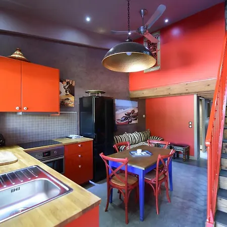 马拉莫尔小木屋酒店